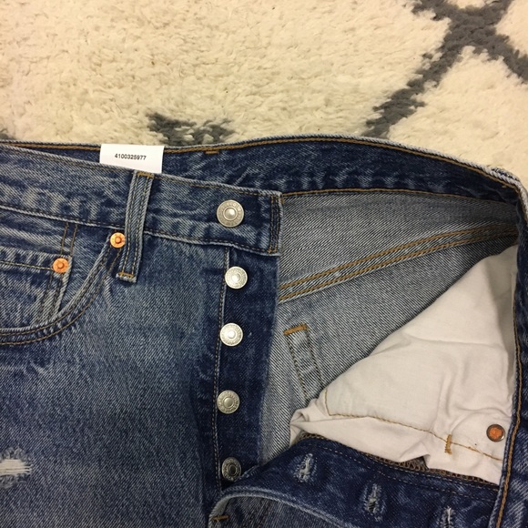 NWT 501 Levi’s skinny distressed - Picture 3 of 4